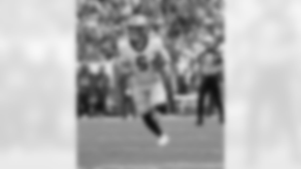 Check out the best photos of the New Orleans offense in their game against the Tampa Bay Buccaneers for Week 14 of the 2025 NFL season on Dec. 7, 2025 at Raymond James Stadium.