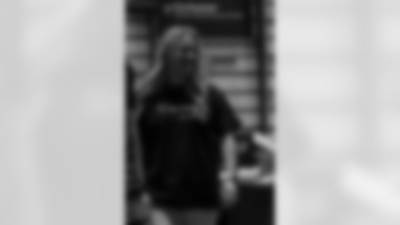 New Orleans Saints owner Gayle Benson and legend Pat Swilling joined volunteers from Entergy and the American Red Cross to assemble care packages for military members as part of the NFL's Salute to Service month on Tuesday, Nov. 11, 2025.