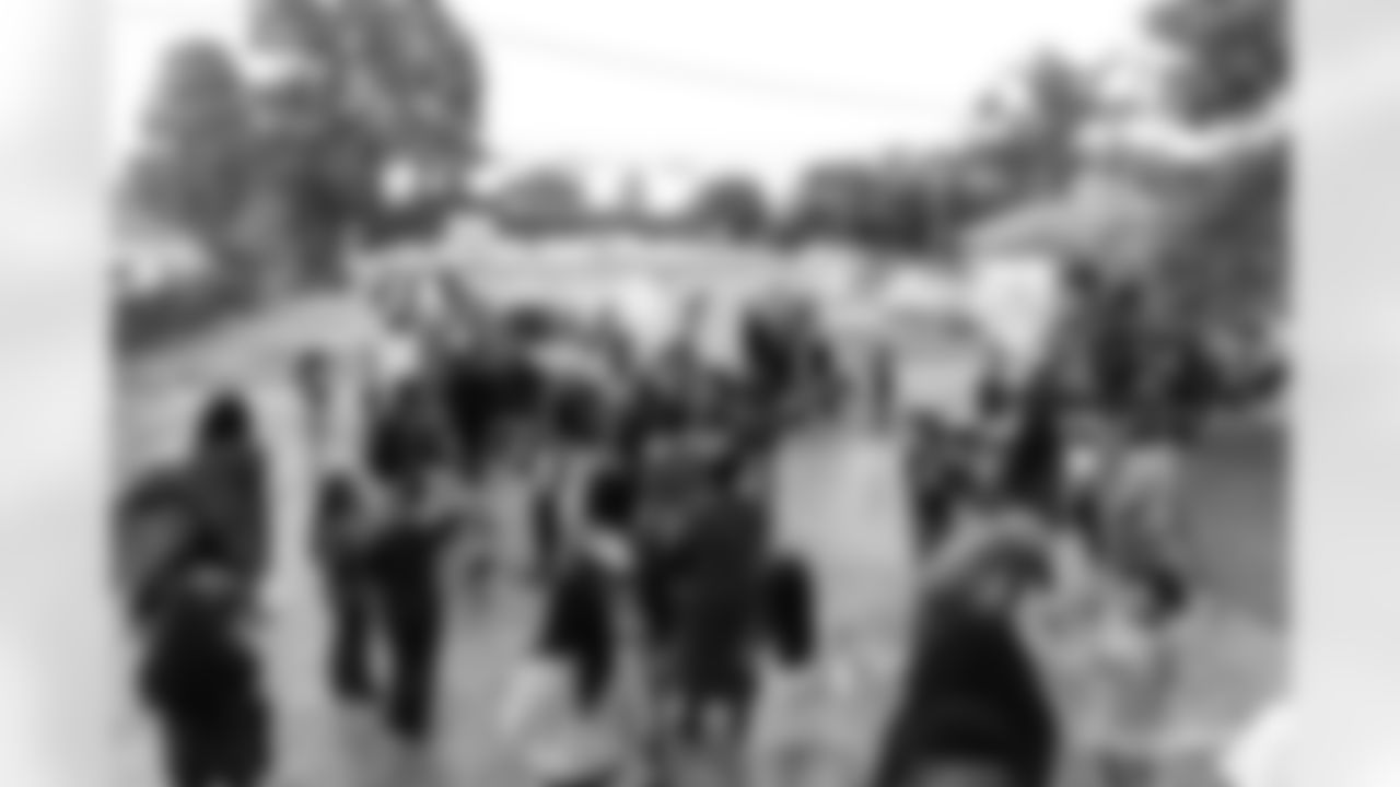 New Orleans Saints linebacker Demario Davis and his wife, Tamela's Devoted Dreamers Foundation hosted the annual "Dinner with the Davises" event at the Boys and Girls Club Gretna on Nov. 18, 2025.