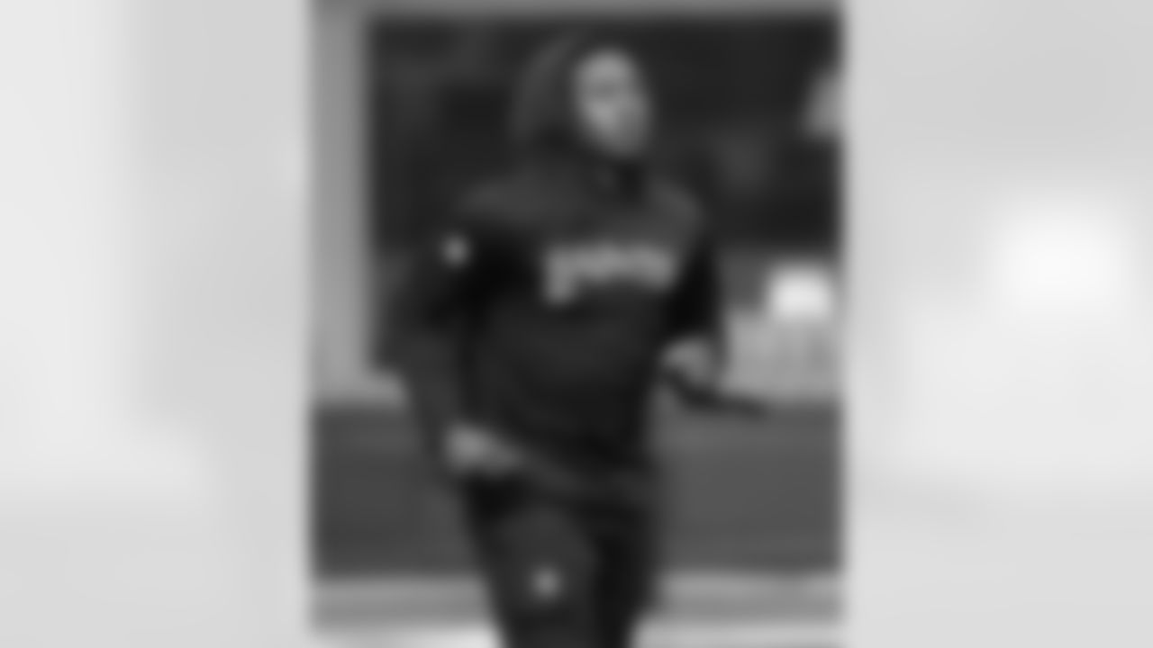 Check out the pregame photos from the New Orleans Saints game against the Los Angeles Rams for Week 9 of the 2025 NFL season on Nov. 2, 2025 at SoFi Stadium.