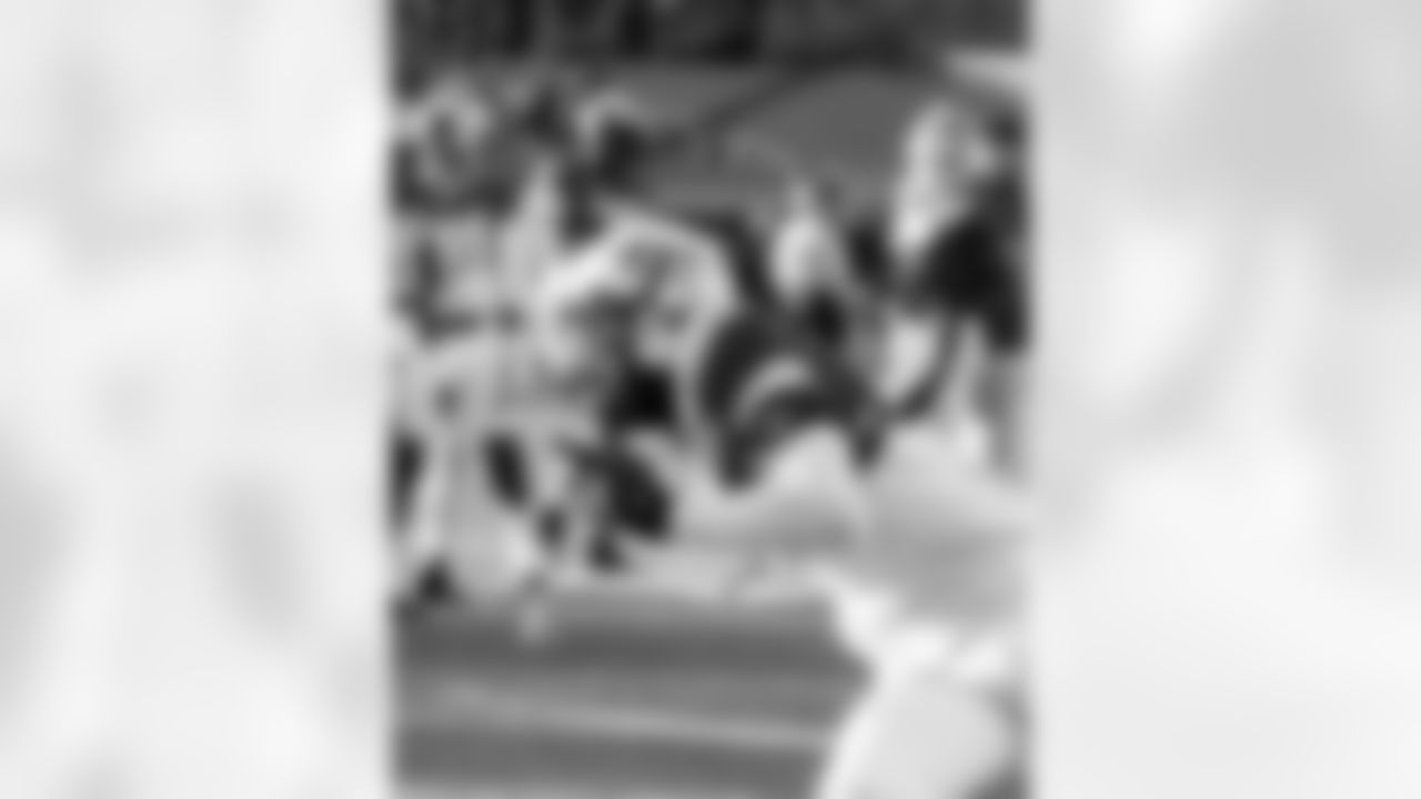 Check out photos from Day 3 of practices at the 2026 Panini Senior Bowl in Mobile, Ala. on Thursday, Jan. 30, featuring top NFL Draft prospects. Associate Head Coach and Running Backs Coach Joel Thomas, Quarterbacks Coach Scott Tolzien, Linebackers Coach Peter Sirmon, Assistant Special Teams Coach Kyle Wilber, Assistant Defensive Backs Coach Robert Blanton, and Assistant to the Head Coach Mike Martinez continue working with players.