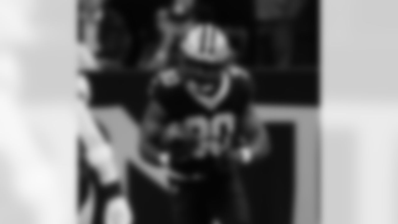 Check out the game action photos from the New Orleans Saints game against the Carolina Panthers for Week 15 of the 2025 NFL season on Dec. 14, 2025 at the Caesars Superdome.