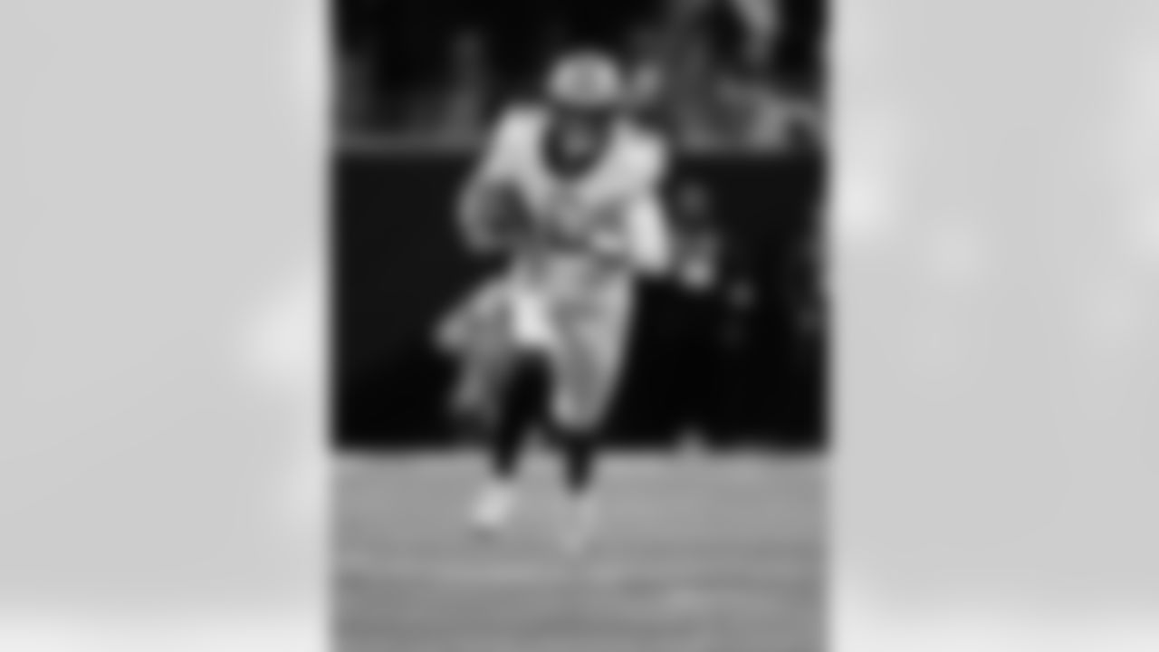 Check out the game action photos from the New Orleans Saints game against the Atlanta Falcons for Week 18 of the 2025 NFL season on Jan. 4, 2026 at Mercedes-Benz Stadium.