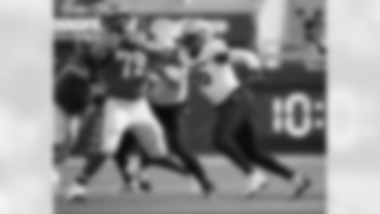 Check out the game action photos from the New Orleans Saints game against the Los Angeles Rams for Week 9 of the 2025 NFL season on Nov. 2, 2025 at SoFi Stadium.