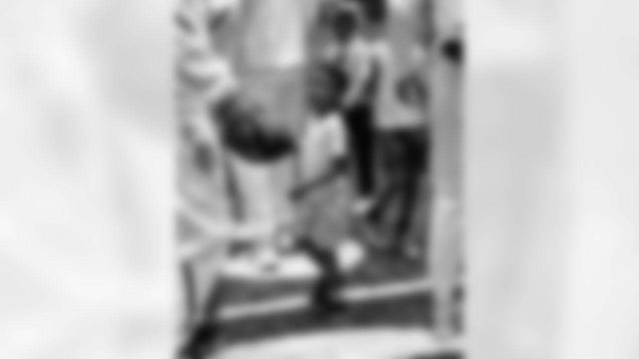 The New Orleans Saints hosted a football camp for 50 local youth alongside HBCU Legacy Bowl players at the Ochsner Sports Performance Center on Wednesday, Feb. 18, 2025. The clinic featured Saints legend Greg Fassitt, who was in attendance to speak with each HBCU Legacy Bowl team.