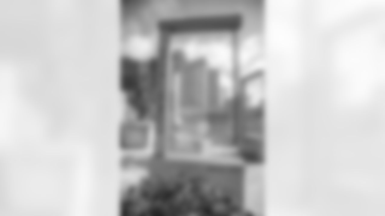 New Orleans Saints Owner Gayle Benson and recent Saints Hall of Fame inductee Tracy Porter greeted season ticket holders as their names were added to the 50th Season Ticket Holder monument prior to the Saints game on Sunday, Dec. 14, 2025.