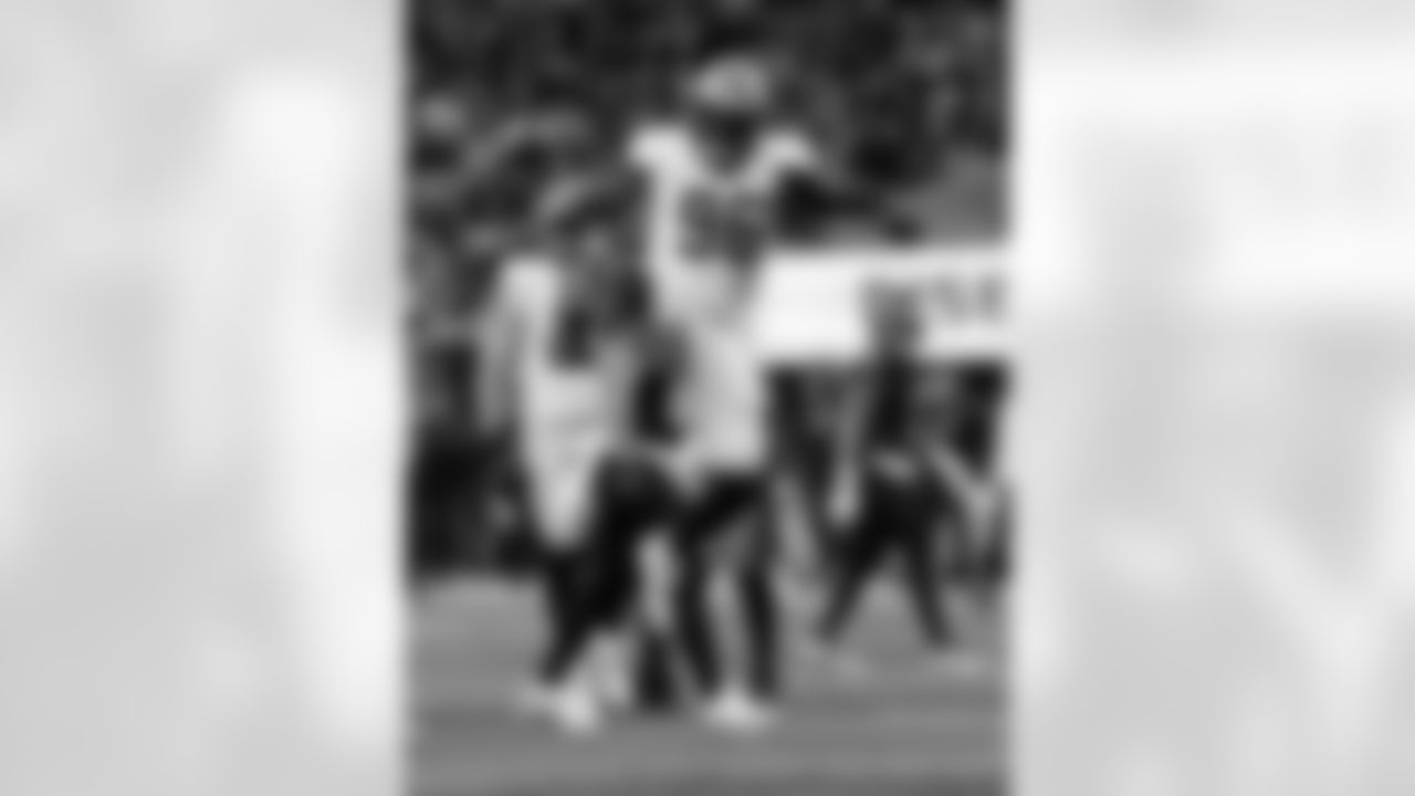 Check out the game action photos from the New Orleans Saints game against the Atlanta Falcons for Week 18 of the 2025 NFL season on Jan. 4, 2026 at Mercedes-Benz Stadium.