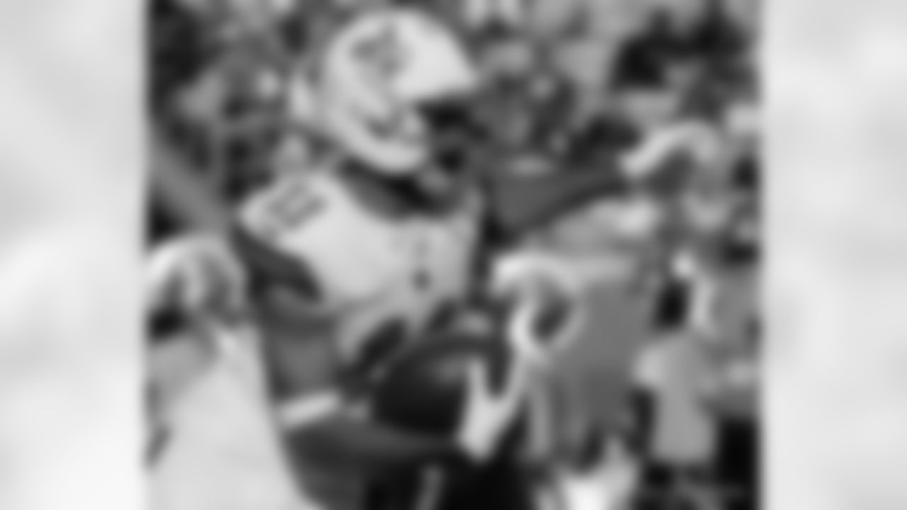 Check out the game action photos from the New Orleans Saints game against the Carolina Panthers for Week 10 of the 2025 NFL season on Nov. 9, 2025 at Bank of America Stadium.