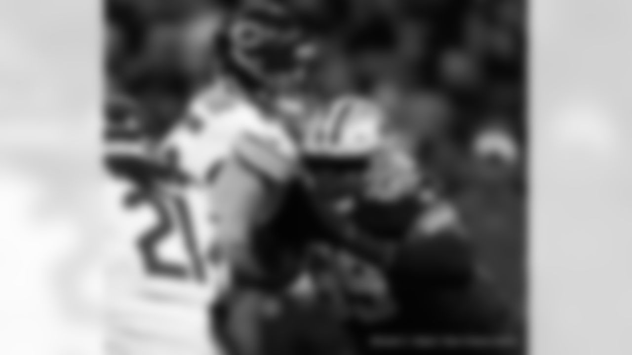 Check out the game action shots from the New Orleans Saints game against the Chicago Bears in Week 9 of the 2023 NFL season.