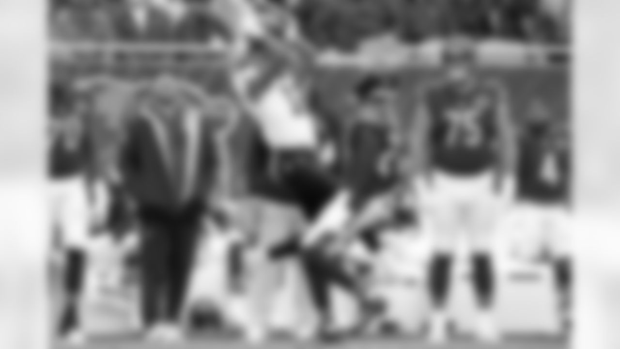 Check out the game action photos from the New Orleans Saints game against the Chicago Bears for Week 7 of the 2025 NFL season on Oct. 19, 2025 at Soldier Field.