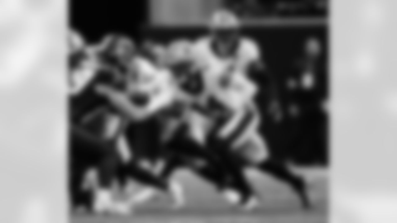 Check out the best photos of the New Orleans offense in their game against the Atlanta Falcons for Week 18 of the 2025 NFL season on Jan. 4, 2026 at Mercedes-Benz Stadium.