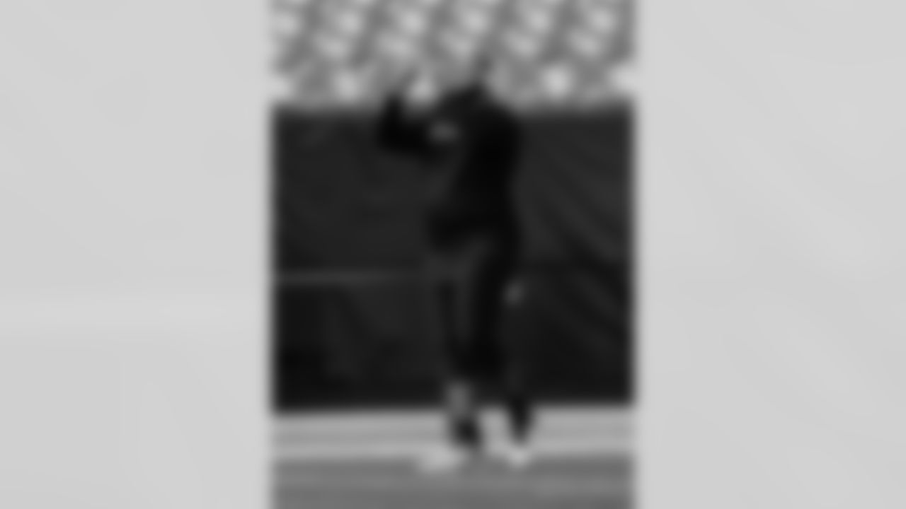 Check out the pregame photos from the New Orleans Saints game against the Carolina Panthers for Week 10 of the 2025 NFL season on Nov. 9, 2025 at Bank of America Stadium.