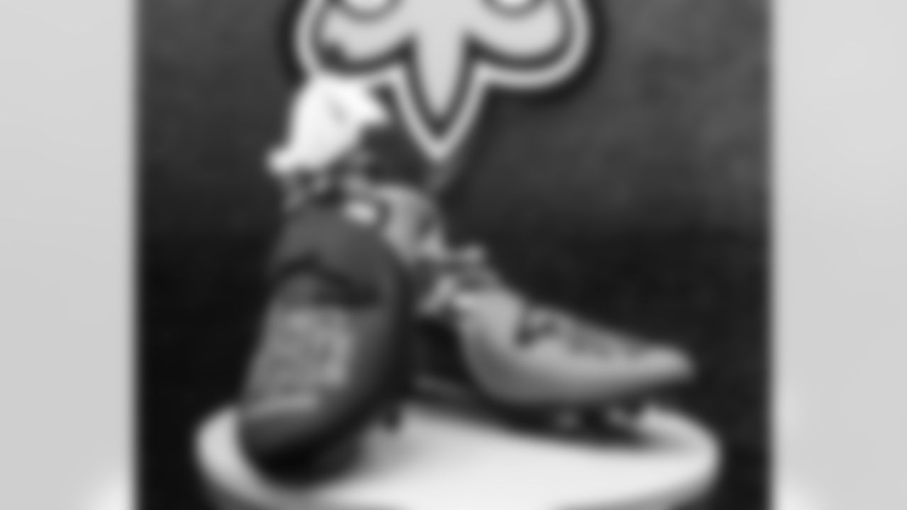 Get a preview as New Orleans Saints owner Gayle Benson, players and coaches honor their personal causes and foundations for the 2025 NFL My Cause My Cleats initiative during their Week 12 game against the Atlanta Falcons.
Foster Moreau: Team Gleason Foundation | Artist: Ebbie Thomas