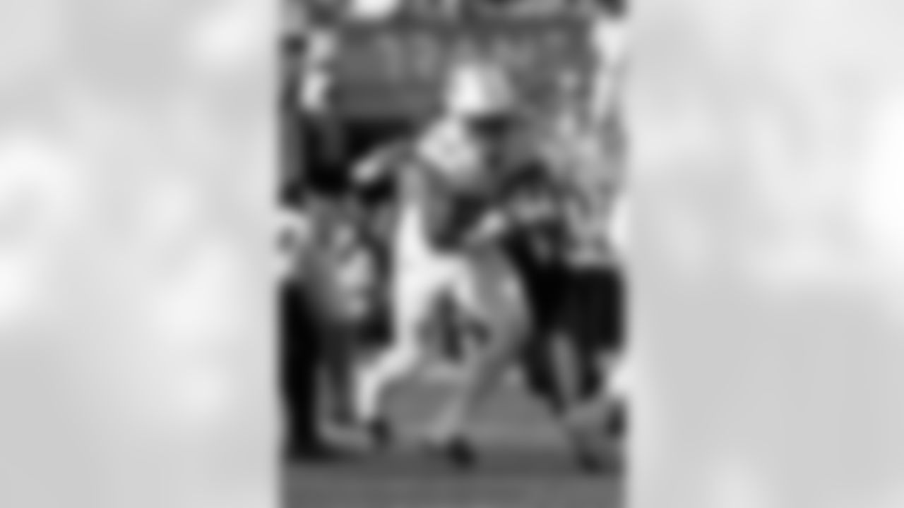 Check out the game action photos from the New Orleans Saints game against the Carolina Panthers for Week 10 of the 2025 NFL season on Nov. 9, 2025 at Bank of America Stadium.