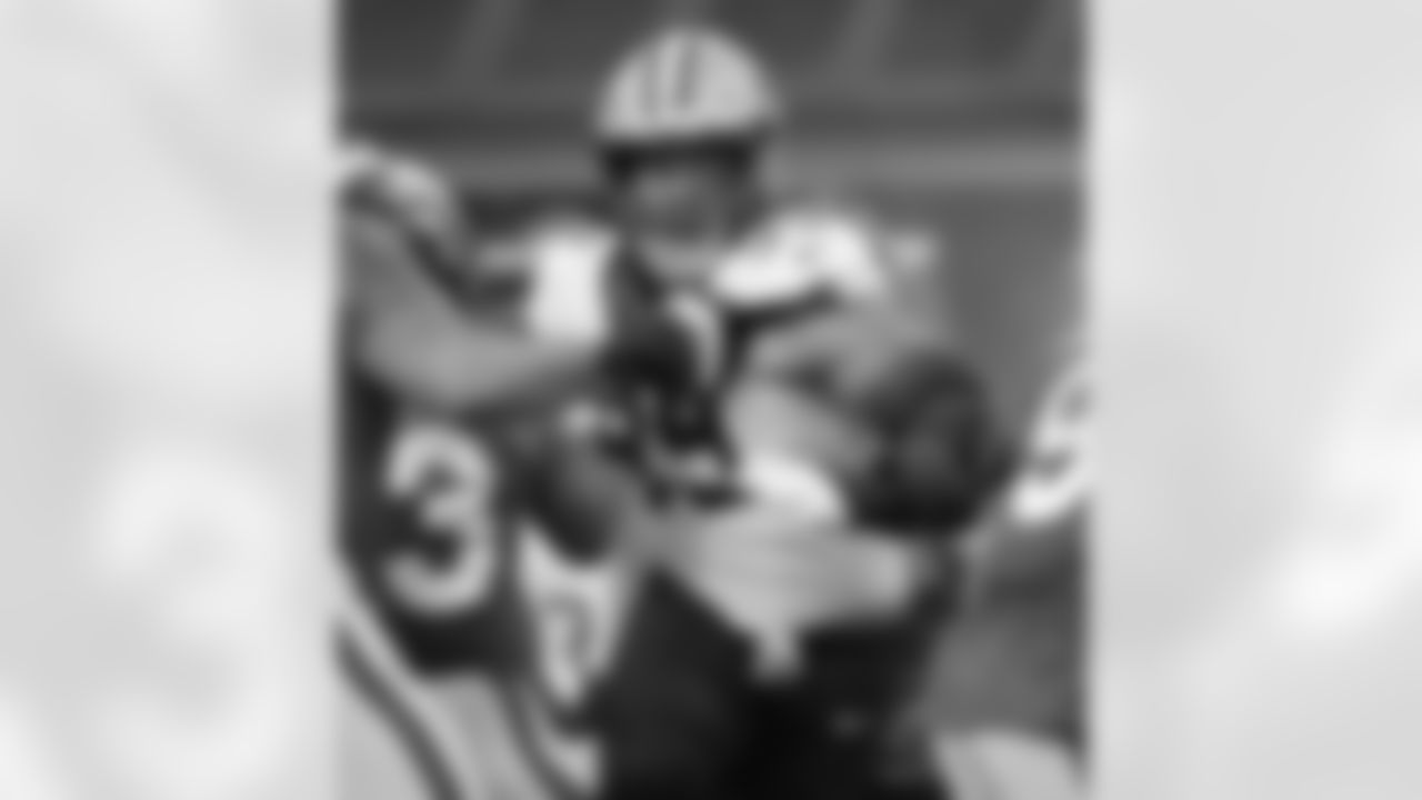 Check out the game action photos from the New Orleans Saints game against the Los Angeles Rams for Week 9 of the 2025 NFL season on Nov. 2, 2025 at SoFi Stadium.