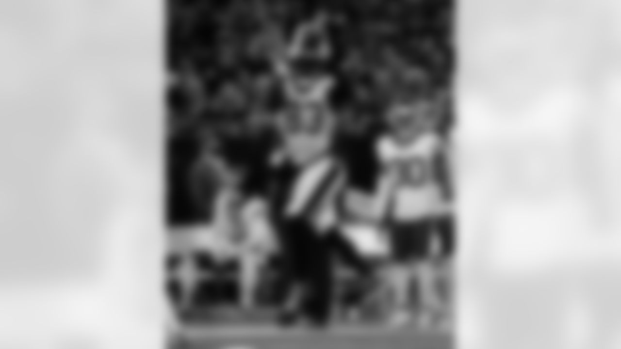 Check out the game action photos from the New Orleans Saints game against the New York Jets for Week 16 of the 2025 NFL season on Dec. 21, 2025 at the Caesars Superdome.