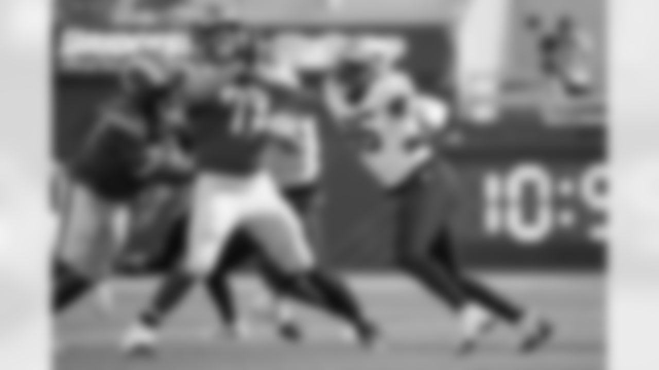 Check out the game action photos from the New Orleans Saints game against the Los Angeles Rams for Week 9 of the 2025 NFL season on Nov. 2, 2025 at SoFi Stadium.