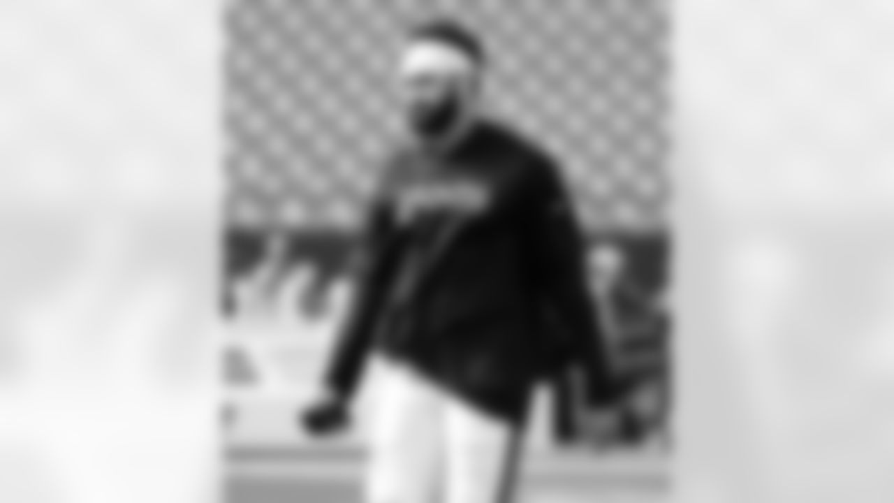 Check out the pregame photos from the New Orleans Saints game against the Carolina Panthers for Week 10 of the 2025 NFL season on Nov. 9, 2025 at Bank of America Stadium.