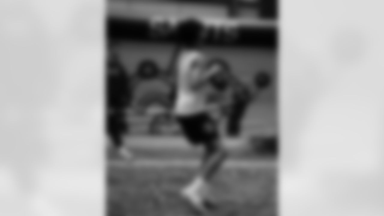 The New Orleans Saints hosted a football camp for 50 local youth alongside HBCU Legacy Bowl players at the Ochsner Sports Performance Center on Wednesday, Feb. 18, 2025. The clinic featured Saints legend Greg Fassitt, who was in attendance to speak with each HBCU Legacy Bowl team.