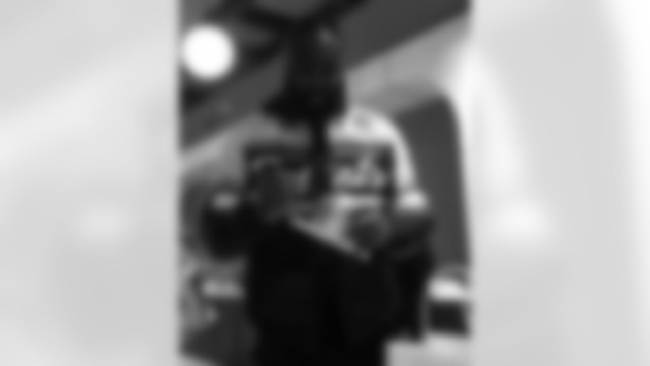 New Orleans Saints linebacker Demario Davis and his wife Tamela, alongside Devoted Dreamers and Ochsner Health, hosted a brunch and networking event for 2025 season micro-grant recipients on Saturday, Dec. 20, 2025 at the Ochsner Sports Performance Center. Following the event, recipients received tickets to attend the Saints' final home game of the season.