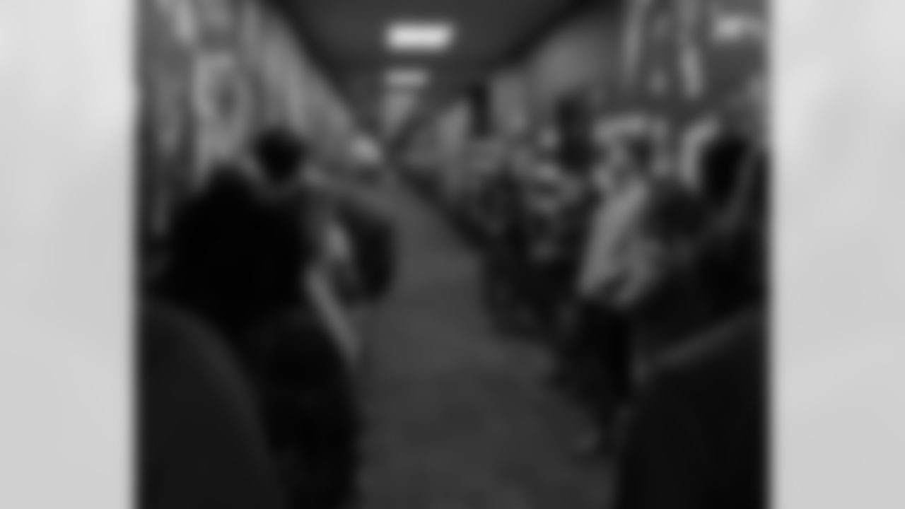 New Orleans Saints head athletic trainer Shone Gipson and tight end Juwan Johnson hosted an Athletic Trainers of the Week banquet for Ochsner Andrews Orthopedics & Sports Medicine, which included a tour of the Ochsner Sports Performance Center on January 28, 2026.