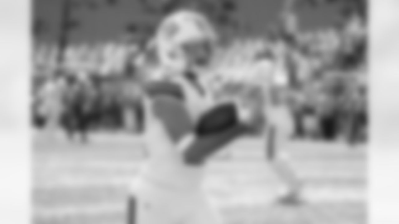 Check out the pregame photos from the New Orleans Saints game against the Carolina Panthers for Week 10 of the 2025 NFL season on Nov. 9, 2025 at Bank of America Stadium.