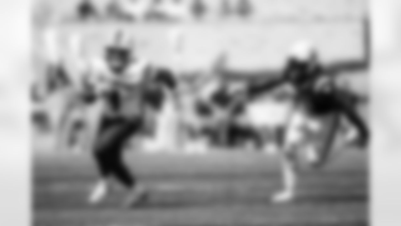 Check out photos of New Orleans Saints 6th round draft pick Devin Neal, running back from Kansas, drafted 184th overall in the 2025 NFL Draft.
