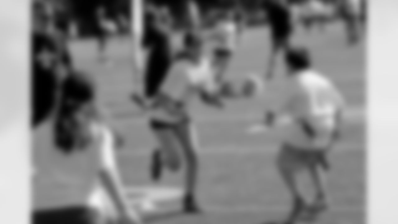 New Orleans Saints linebacker Demario Davis joined young athletes for a Play Football Experience and Flag Football clinic in Paris, France on Saturday, July 12, 2025.