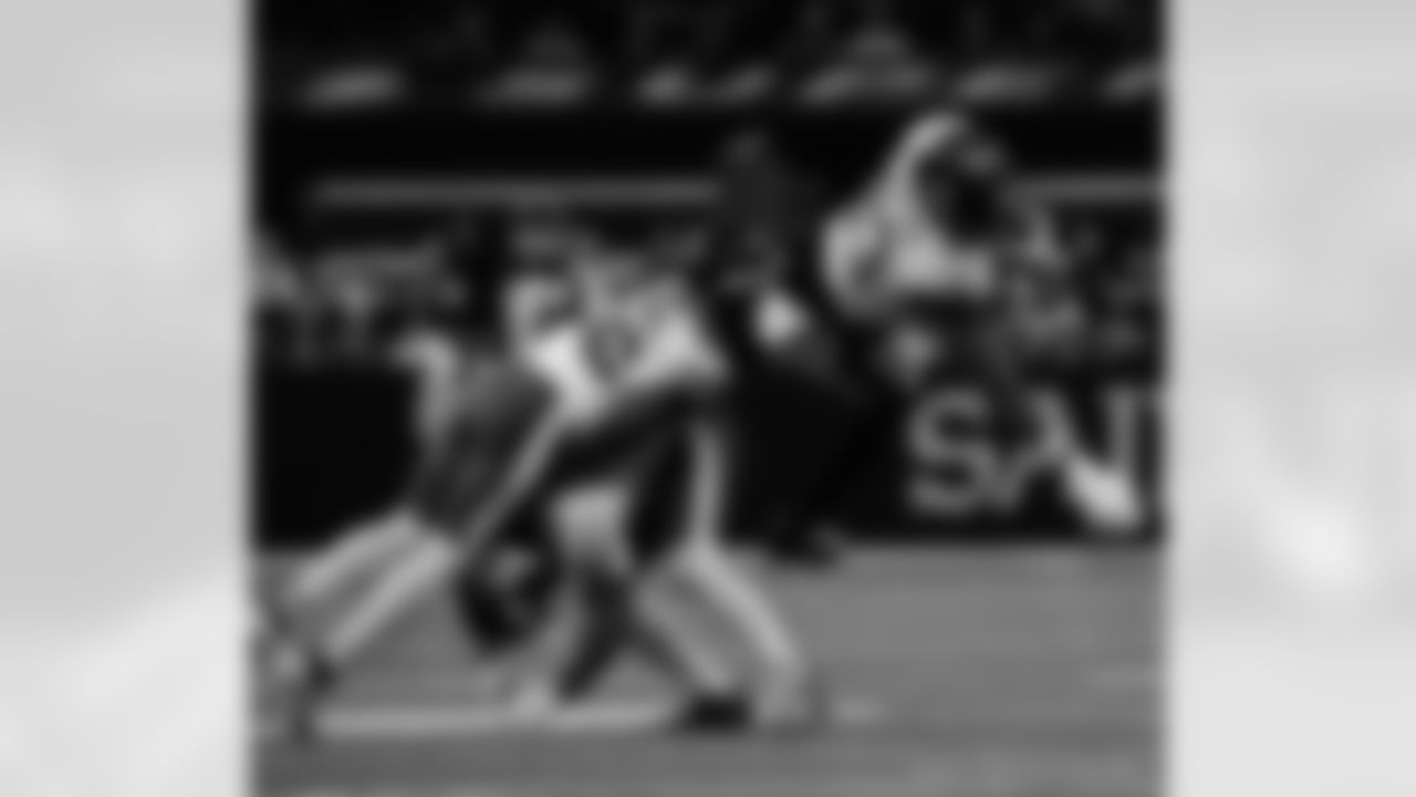 Check out the game action photos from the New Orleans Saints game against the New York Jets for Week 16 of the 2025 NFL season on Dec. 21, 2025 at the Caesars Superdome.