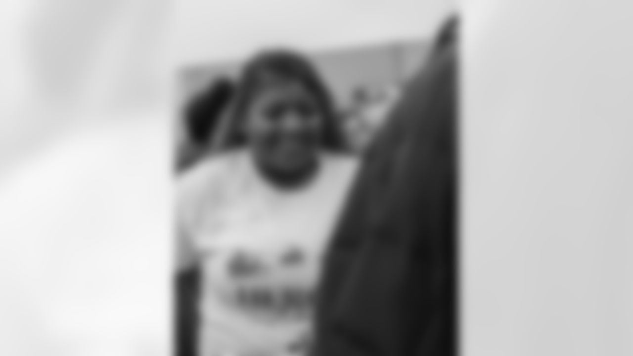 New Orleans Saints safety Justin Reid teamed up with Heroes of New Orleans for their annual holiday blitz shopping spree on Monday, Dec. 15, 2025.