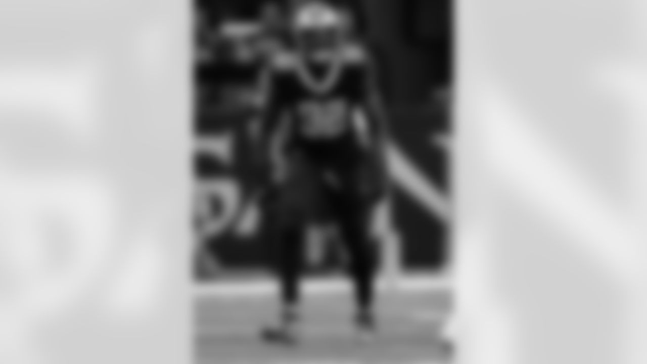 Check out the game action shots from the New Orleans Saints game against the Chicago Bears in Week 9 of the 2023 NFL season.