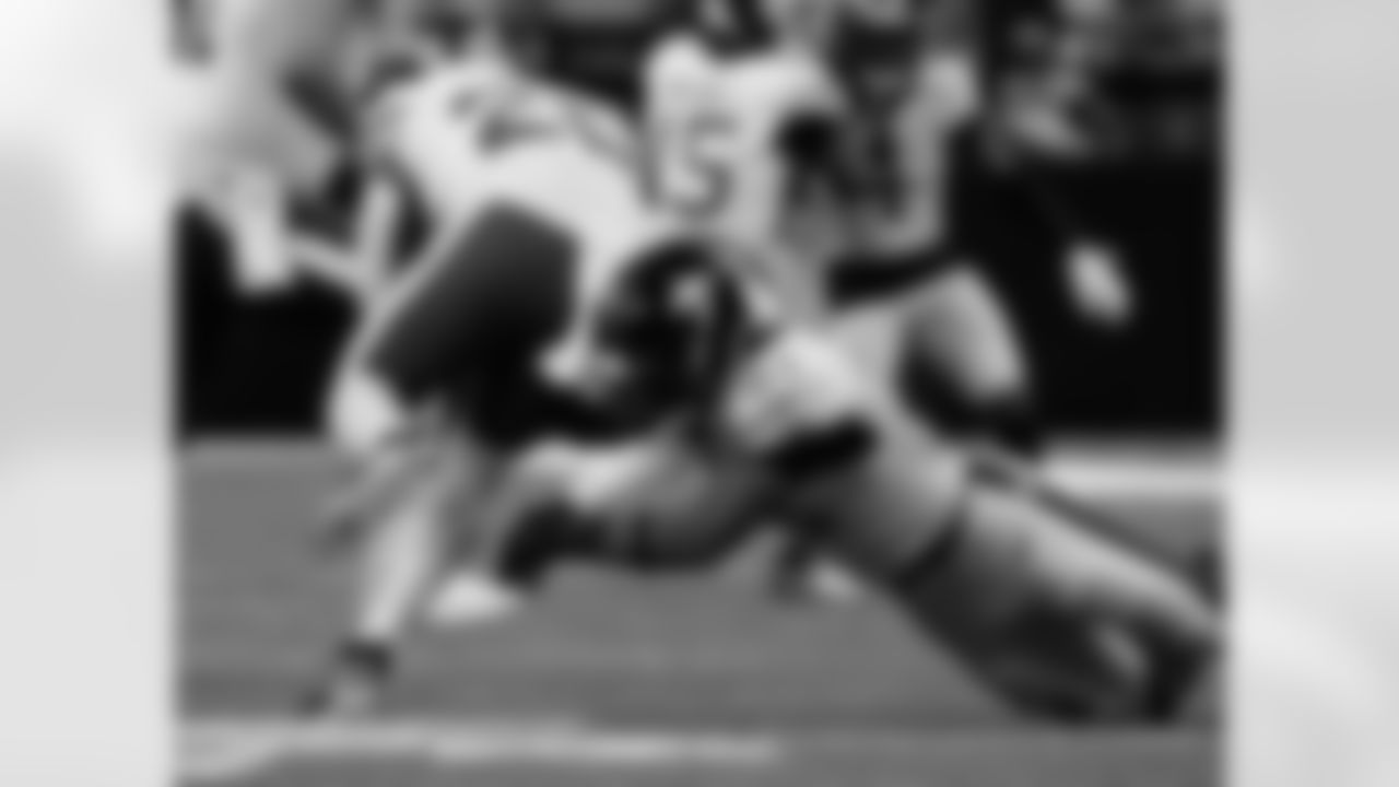 Check out the game action photos from the New Orleans Saints game against the New York Jets for Week 16 of the 2025 NFL season on Dec. 21, 2025 at the Caesars Superdome.