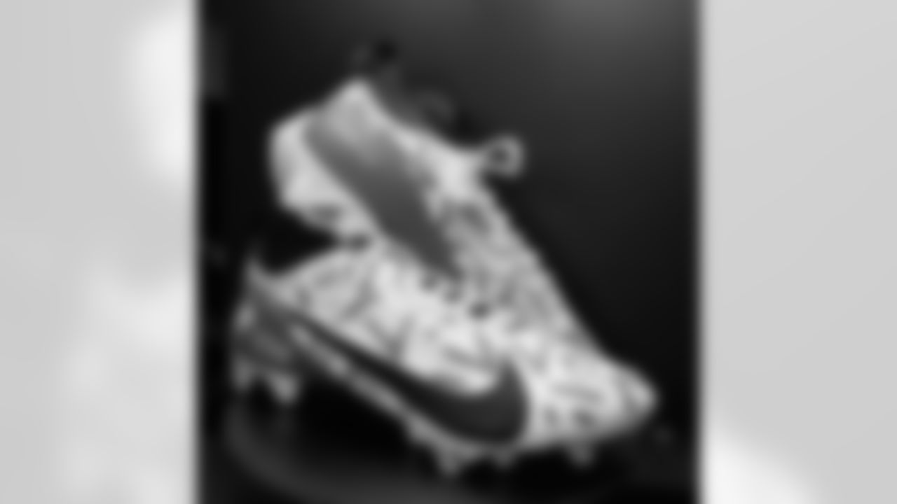 Cleats - Figure 2