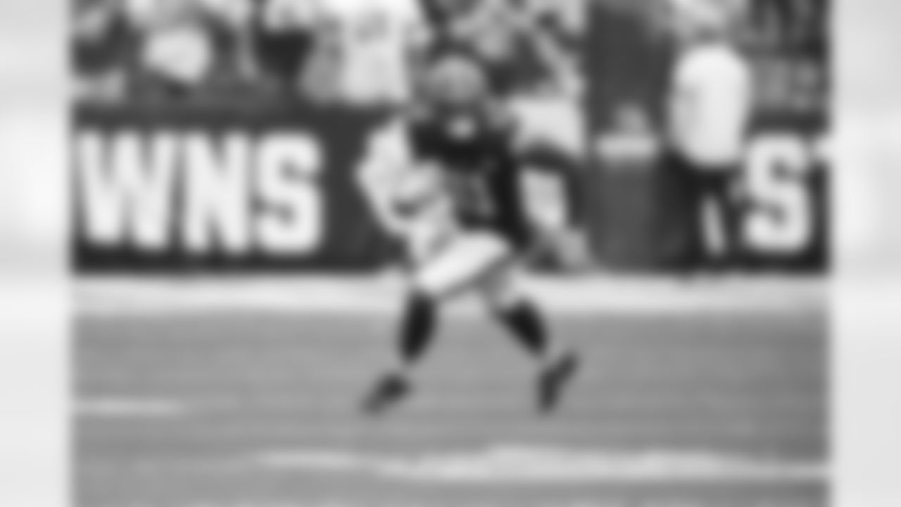 Cleveland Browns wide receiver Donovan Peoples-Jones (11) runs with the ball during an NFL football game against the Tennessee Titans, Sunday, Sept. 24, 2023, in Cleveland. The Browns won 27-3.