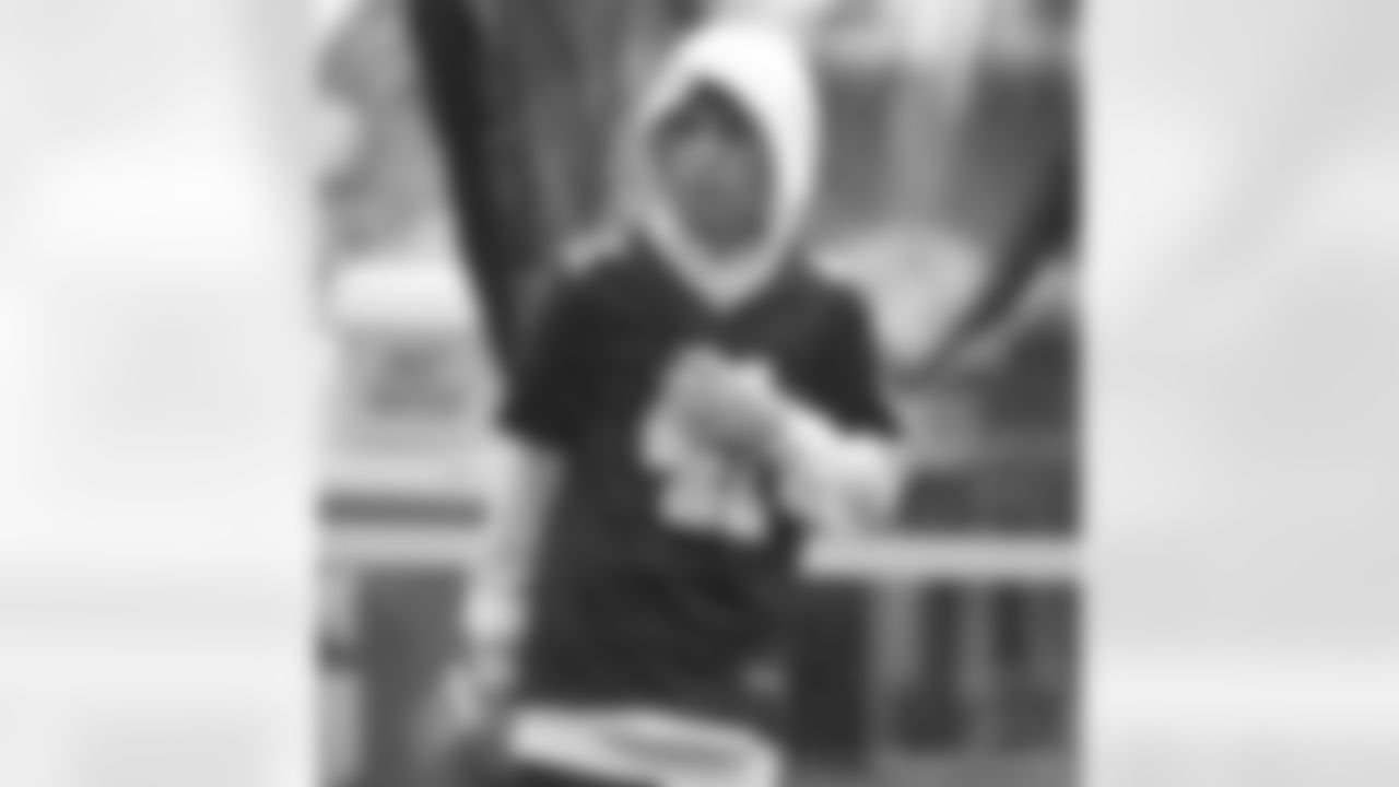 Check out the fan photos from the New Orleans Saints game against the Miami Dolphins for Week 13 of the 2025 NFL season on Nov. 30, 2025 at Hard Rock Stadium.