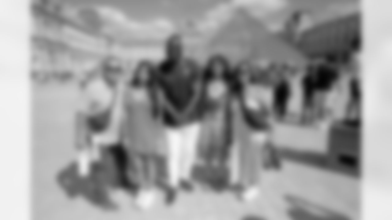 New Orleans Saints linebacker Demario Davis embraced French culture with a guided tour of Paris, visiting iconic landmarks like the Eiffel Tower, the Louvre Museum, Notre-Dame Cathedral of Paris, and more on Friday, July 11, 2025.
