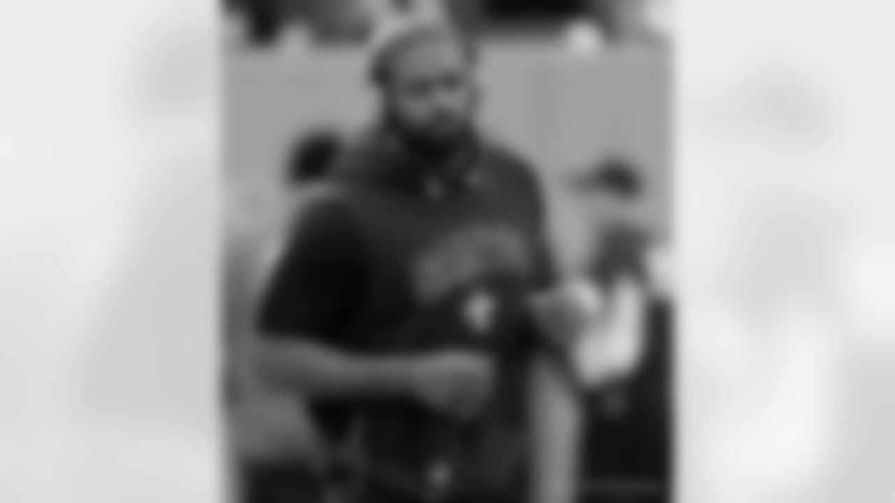 Check out the pregame photos from the New Orleans Saints game against the Tennessee Titans for Week 17 of the 2025 NFL season on Dec. 28, 2025 at Nissan Stadium.