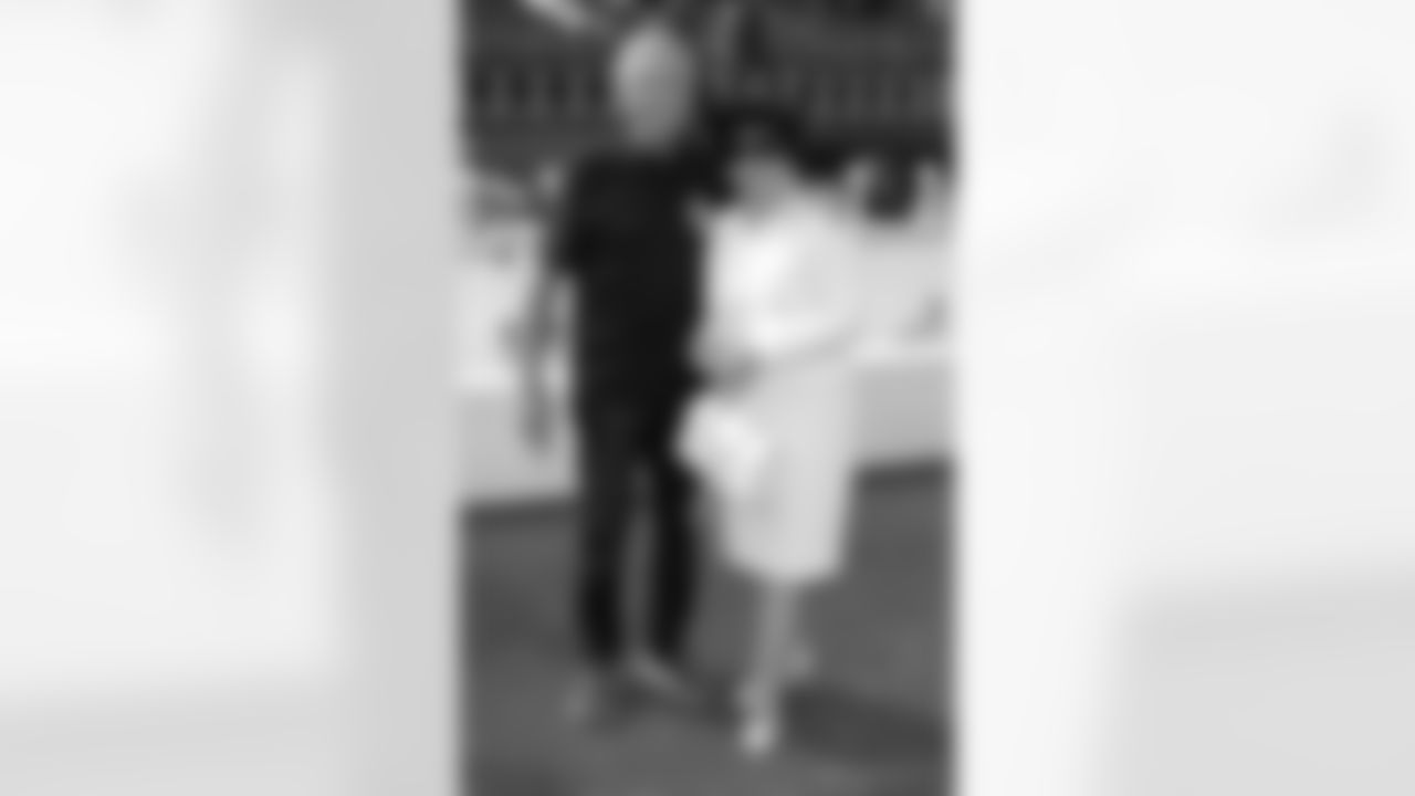 Check out the pregame photos from the New Orleans Saints game against the Los Angeles Rams for Week 9 of the 2025 NFL season on Nov. 2, 2025 at SoFi Stadium.