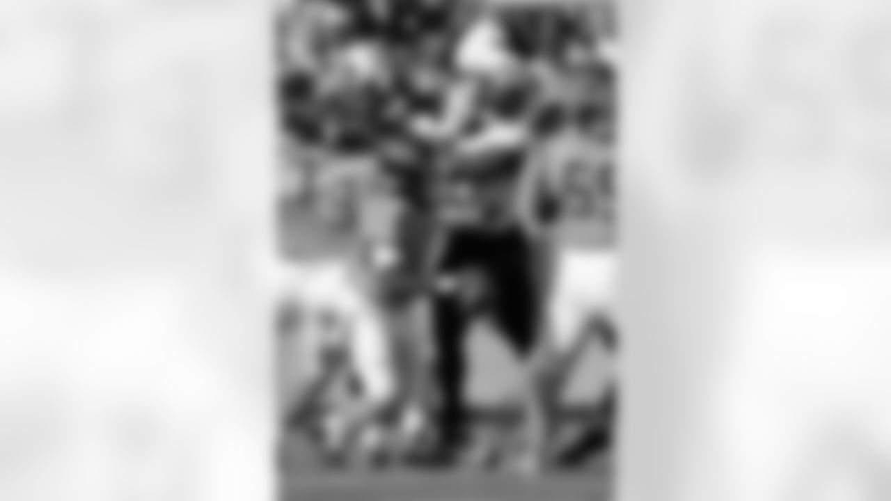 Check out the game action photos from the New Orleans Saints game against the Tennessee Titans for Week 17 of the 2025 NFL season on Dec. 28, 2025 at Nissan Stadium.