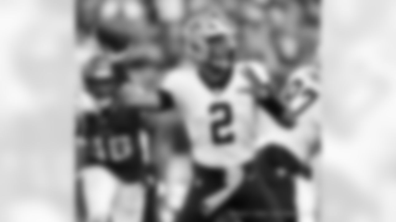 Check out the game action shots from the New Orleans Saints game against the Minnesota Vikings in Week 10 of the 2023 NFL season.