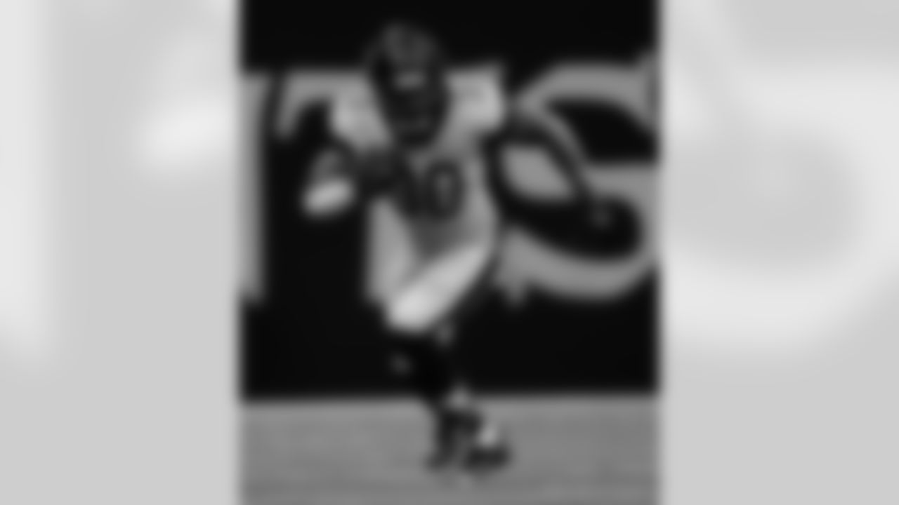 Check out the game action photos from the New Orleans Saints game against the New York Jets for Week 16 of the 2025 NFL season on Dec. 21, 2025 at the Caesars Superdome.