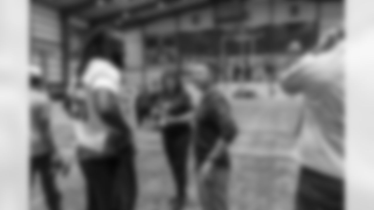 New Orleans Saints head coach Kellen Moore and Saints players welcomed the Paris Musketeers to the Ochsner Sports Performance Center on Saturday, November 22, 2025.