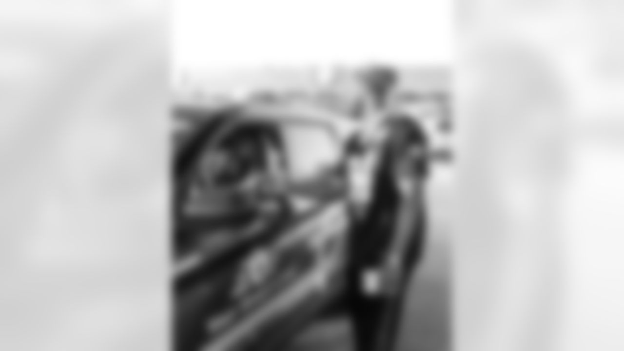 New Orleans Saints defensive end Cameron Jordan teamed up with Southern Quality Ford to provide random acts of kindness throughout the city on December 22, 2025. Jordan shared Rouses Markets gift cards with holiday shoppers, filled tanks for local fans at Chevron gas stations, and treated customers to oil changes at Southern Quality Ford.