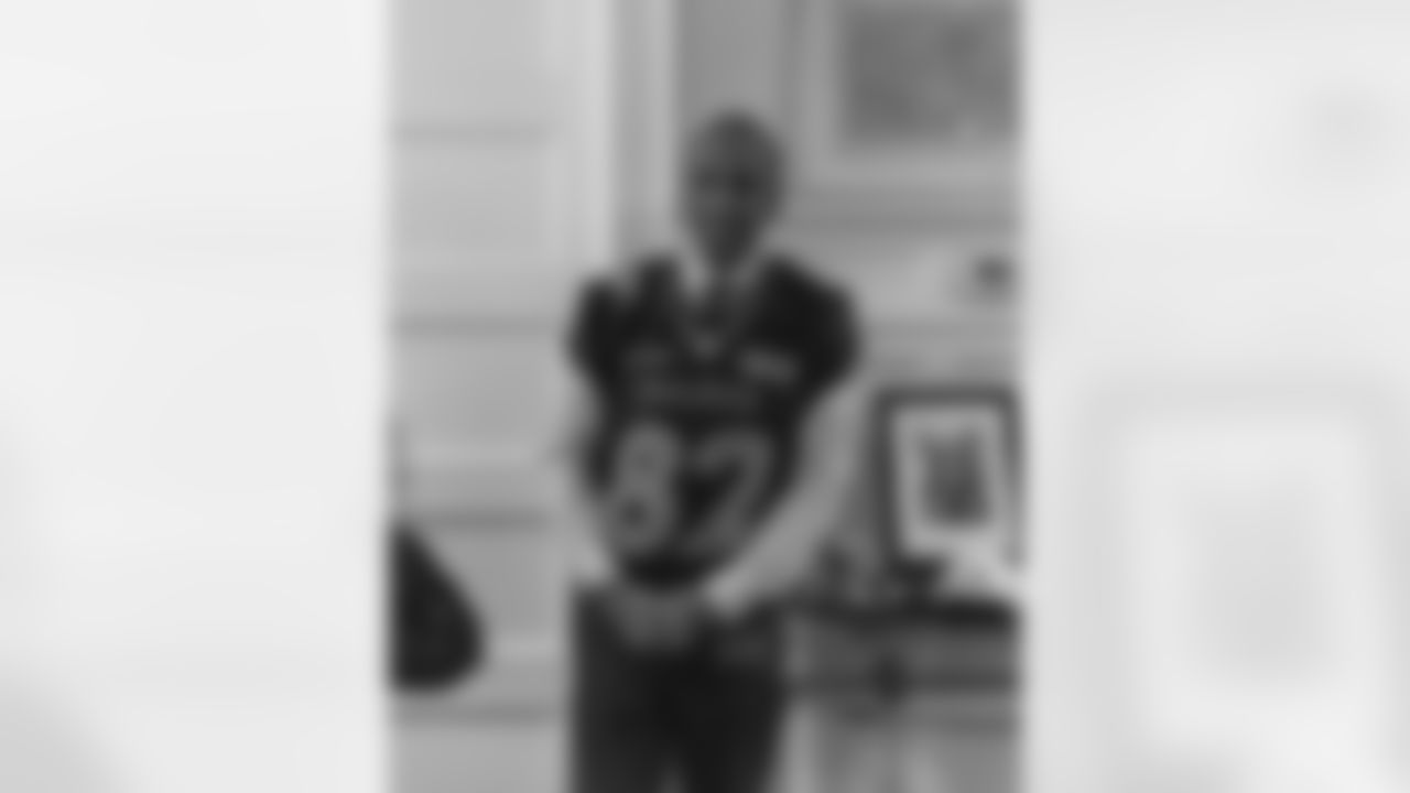 New Orleans Saints welcomed the Paris Musketeers to New Orleans as the group participated in a guided walking tour and meeting with the French Consulate on November 20, 2025.