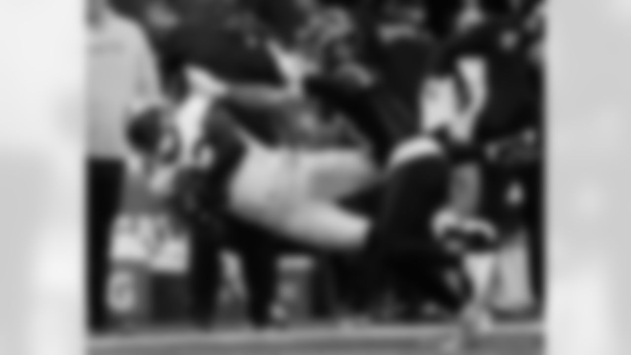 Check out the game action photos from the New Orleans Saints game against the Atlanta Falcons for Week 18 of the 2025 NFL season on Jan. 4, 2026 at Mercedes-Benz Stadium.