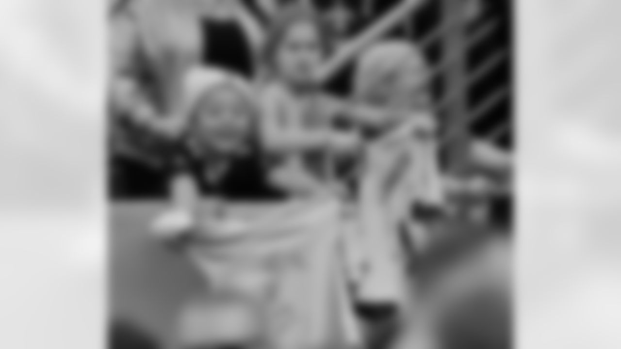 Check out the best fan photos during the New Orleans Saints game against the Tennessee Titans for Week 17 of the 2025 NFL season on Dec. 28, 2025, at Nissan Stadium.