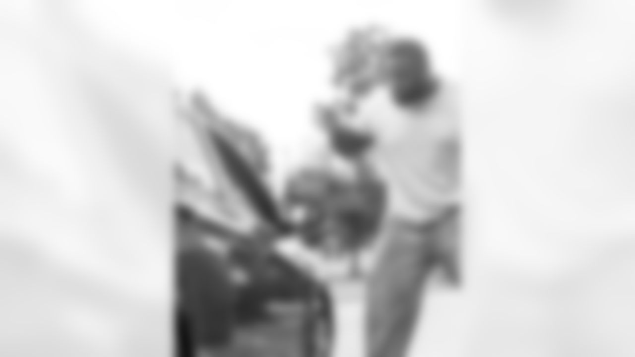 New Orleans Saints defensive tackle Davon Godchaux hosted a Thanksgiving turkey distribution for local residents at the COPAC Community Center on Nov. 25, 2025. The Plaquemine High School football team assisted Godchaux in the giveaway.