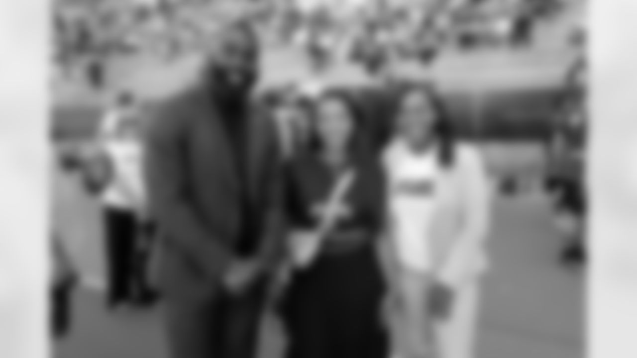 New Orleans Saints owner Gayle Benson and linebacker Demario Davis joined fans at the Paris Musketeers game in Paris, France on Sunday, July 13, 2025.