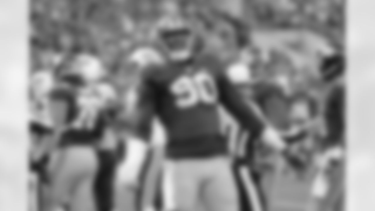 New Orleans Saints announced that they have signed defensive end Jason Pierre-Paul to the practice squad on Thursday, November 16, 2023. Check out Jason in action with the New York Giants, Tampa Bay Buccaneers, and Baltimore Ravens during his NFL career.