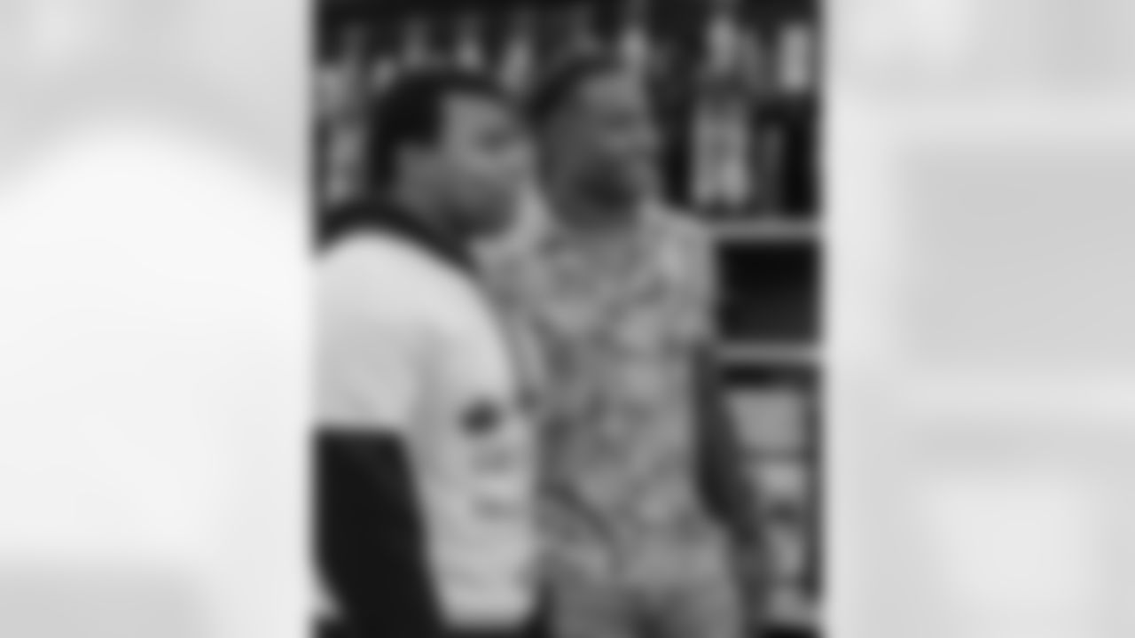 New Orleans Saints safety Justin Reid teamed up with Heroes of New Orleans for their annual holiday blitz shopping spree on Monday, Dec. 15, 2025.